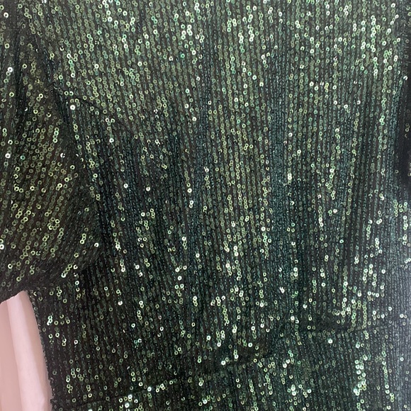 Emerald Green Sequence Altar’d State Dress - Picture 4 of 4